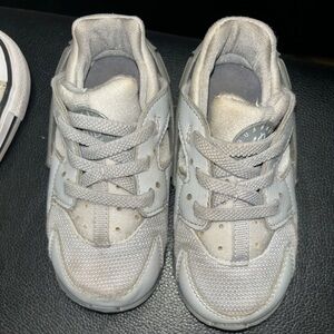 Grey Toddler Nike Size 7